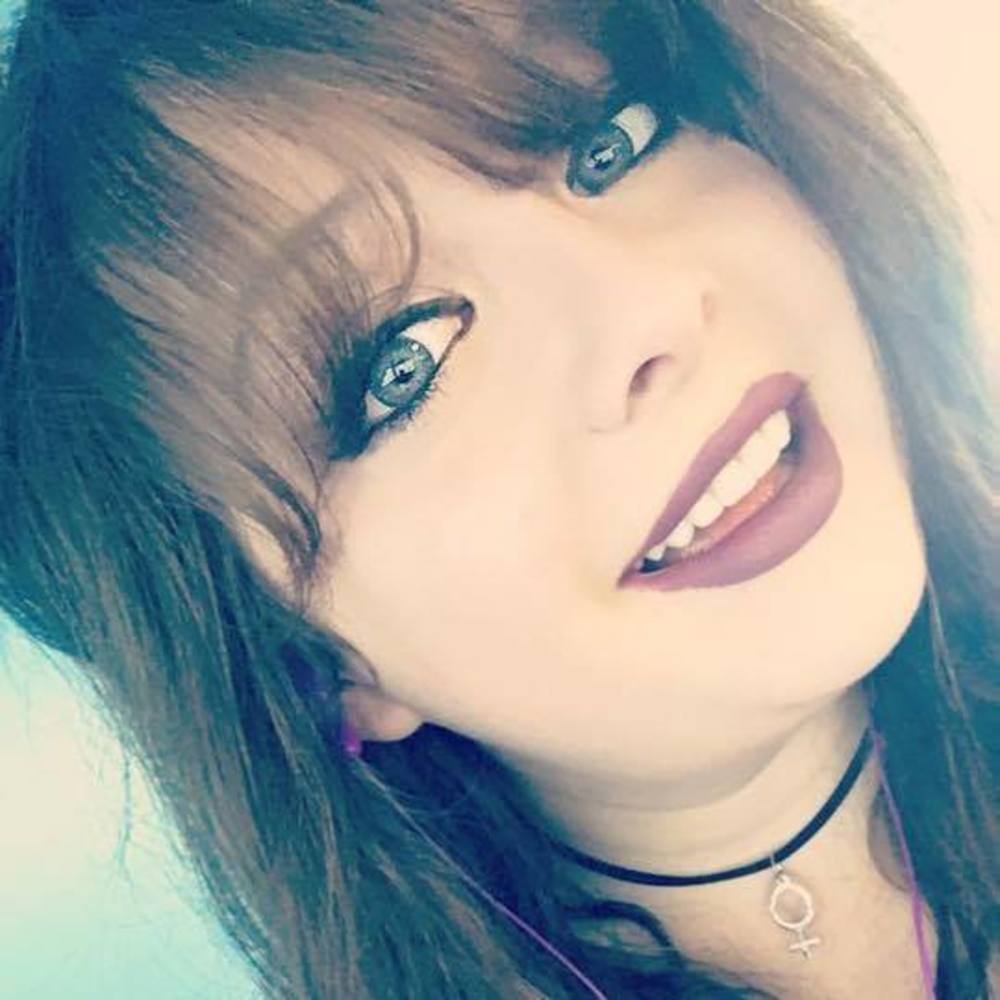 Meet your Posher, Cara